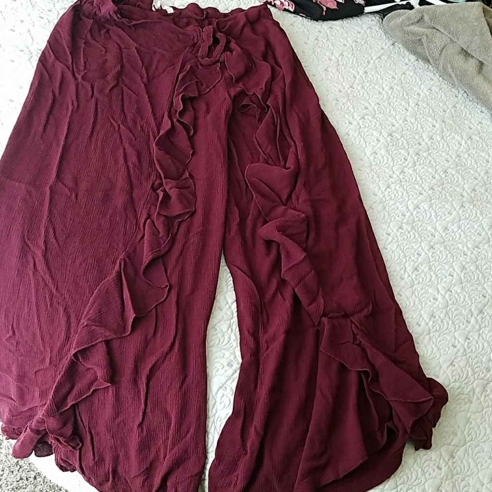 VanillaStar Open leg ruffled pants